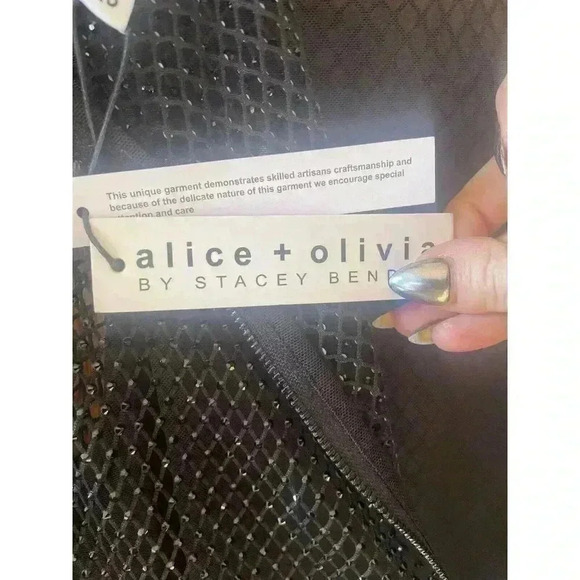 Alice + Olivia Black Delania Sequin Cropped Top Long Sleeve Blouse Size S/M - Picture 13 of 14